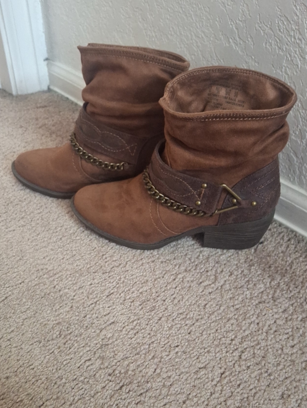 Bongo Brown Suede Ankle Boots w/ Chain Accent - Picture 4 of 8